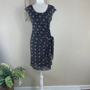 y2k Max Studio knee length black and white wrap dress M